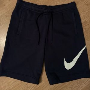 Nike Men’s Dark Blue Club Fleece Graphic Shorts